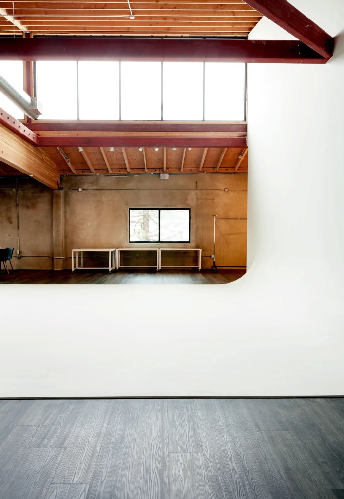 Studio cutout passage — Egemen Mustafa Şener Studio